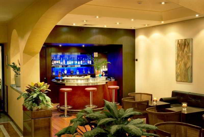 Sina Maria Luigia Hotel ปาร์มา ภายนอก รูปภาพ